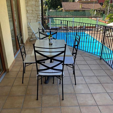 リーヴァ・デル・ガルダ Residenza Le Due Torriアパートホテル エクステリア 写真